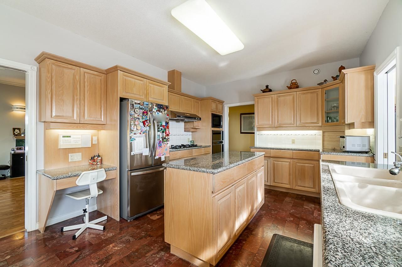 Listing Image 11
