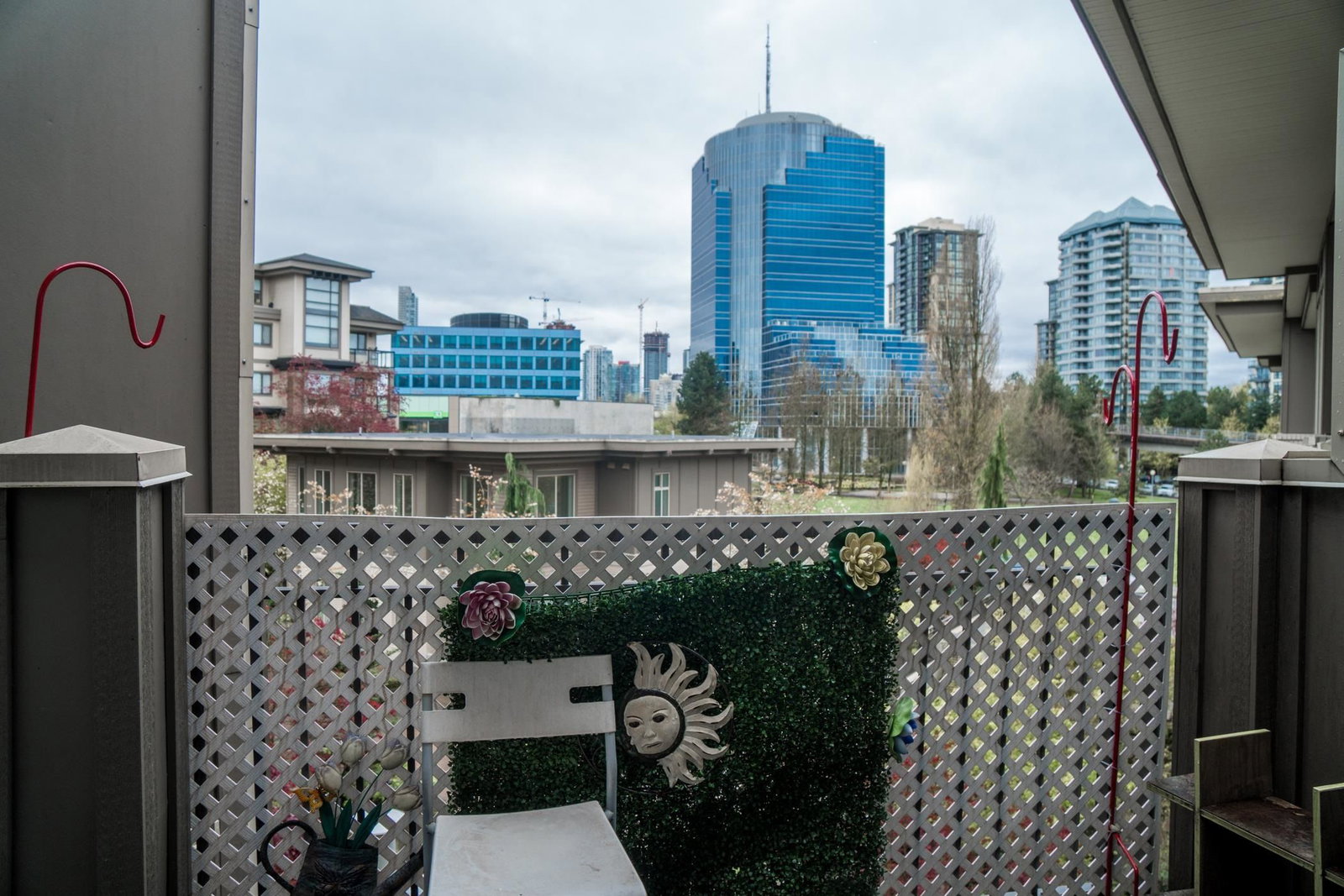 Listing Image 11
