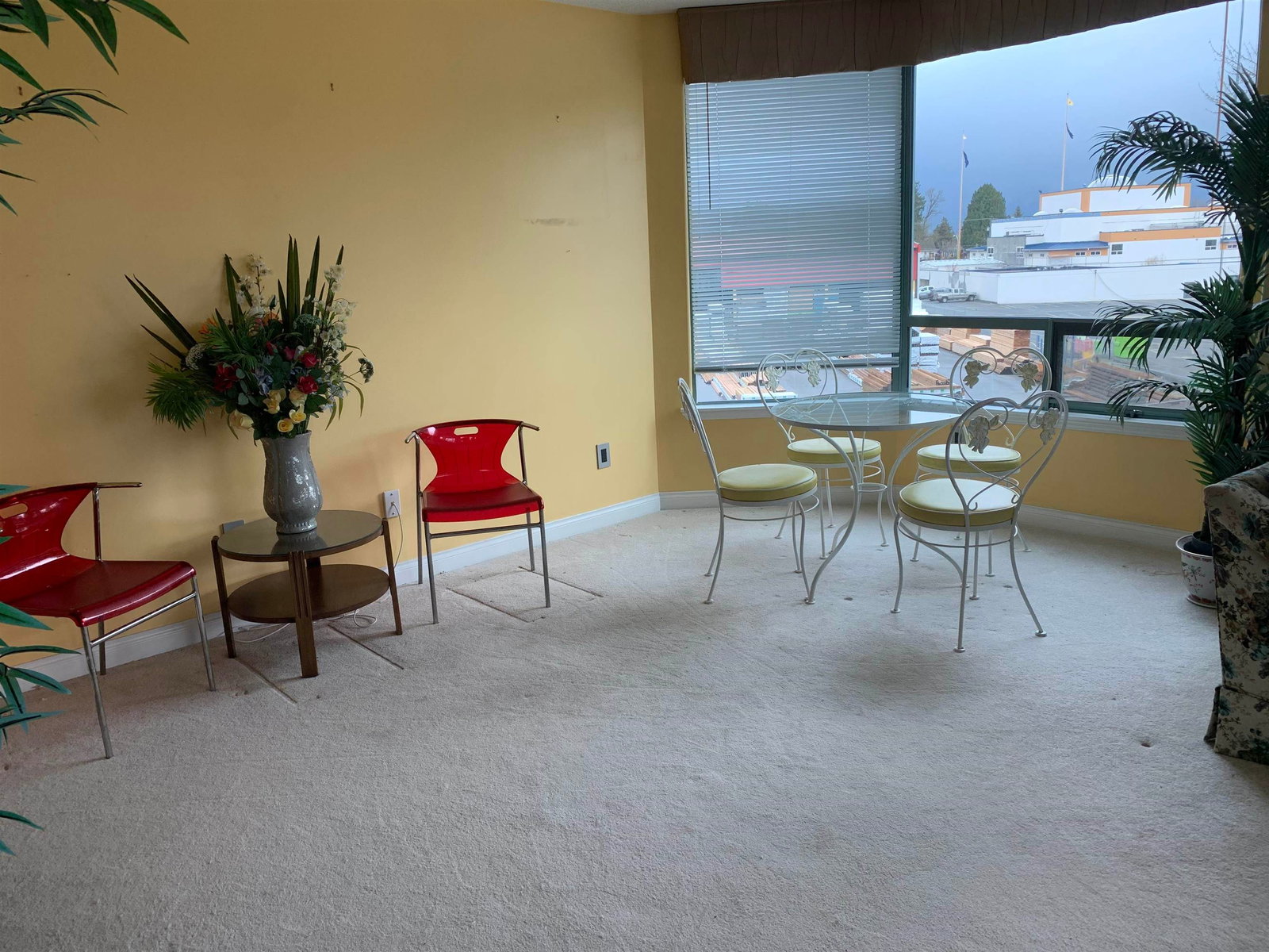 Listing Image 10