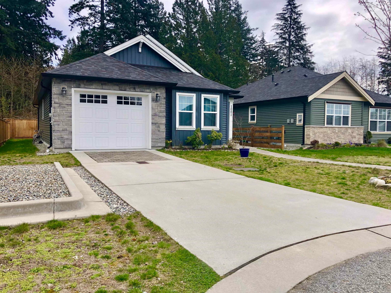Listing Image 19