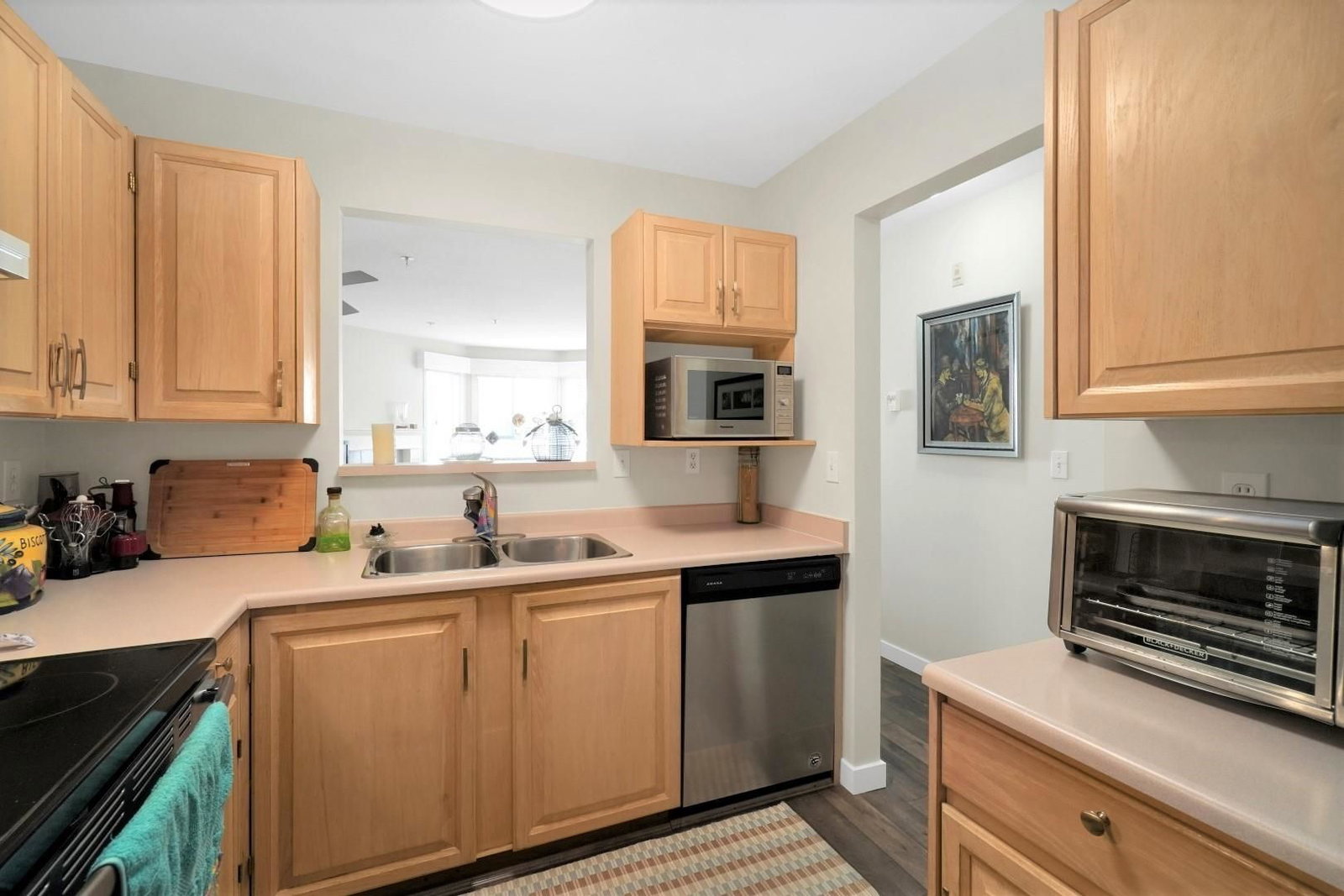 Listing Image 11