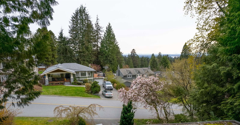 868 Prospect Avenue, North Vancouver, V7R 2M3 | Image 2