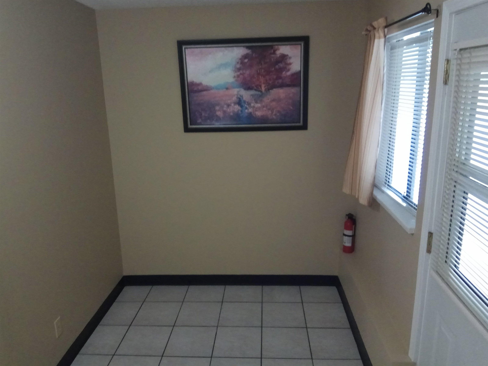 Listing Image 28