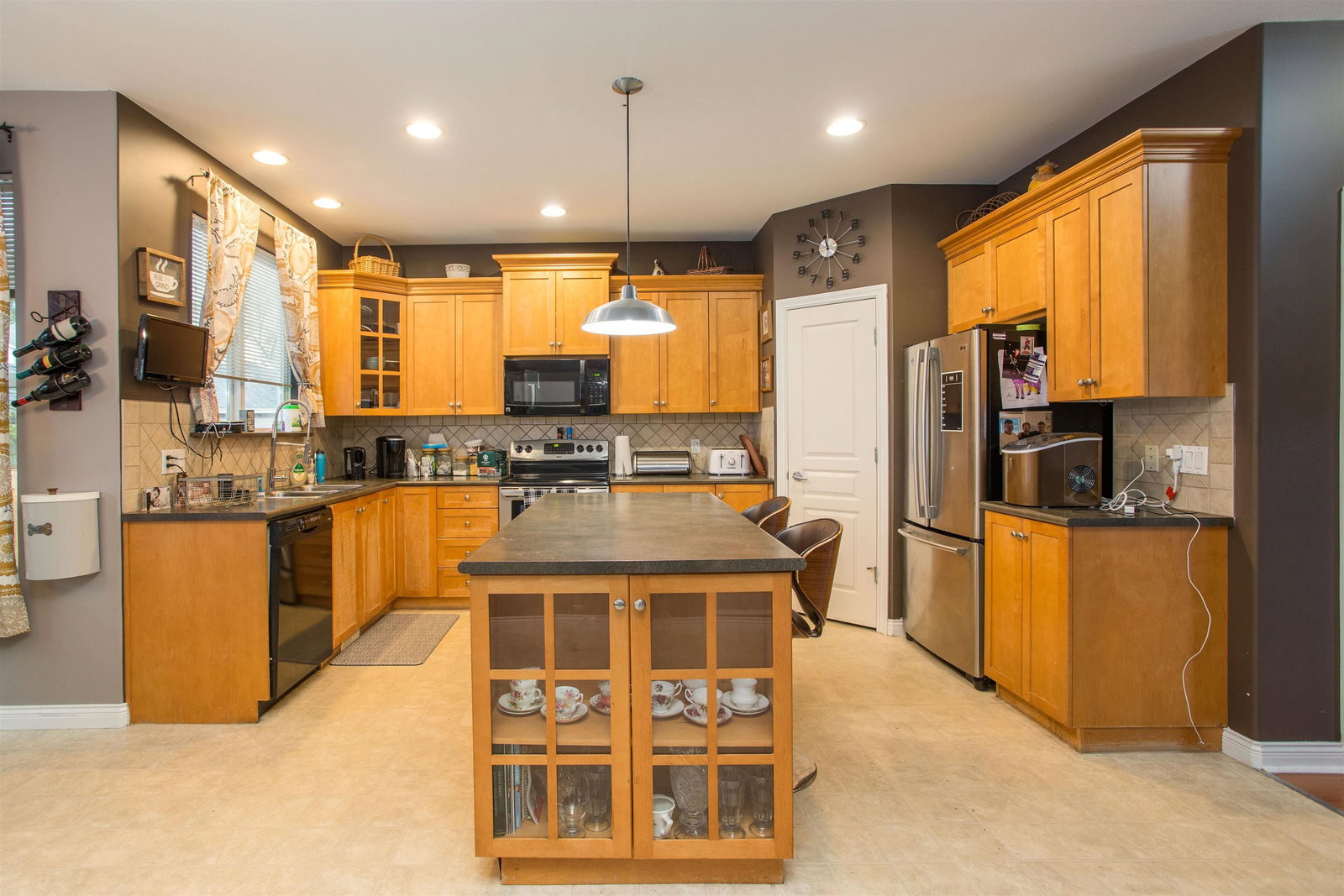 Listing Image 9