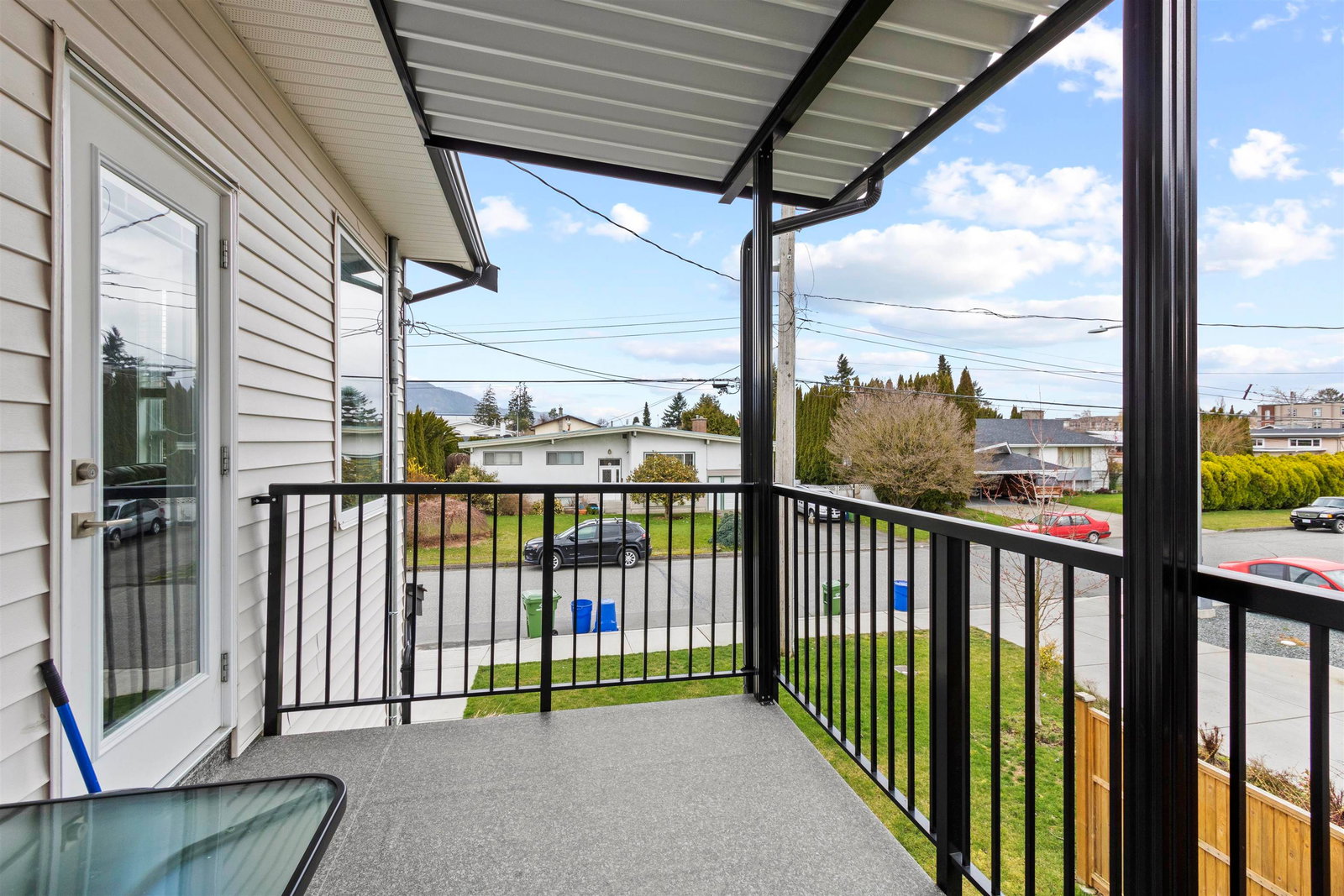 Listing Image 11