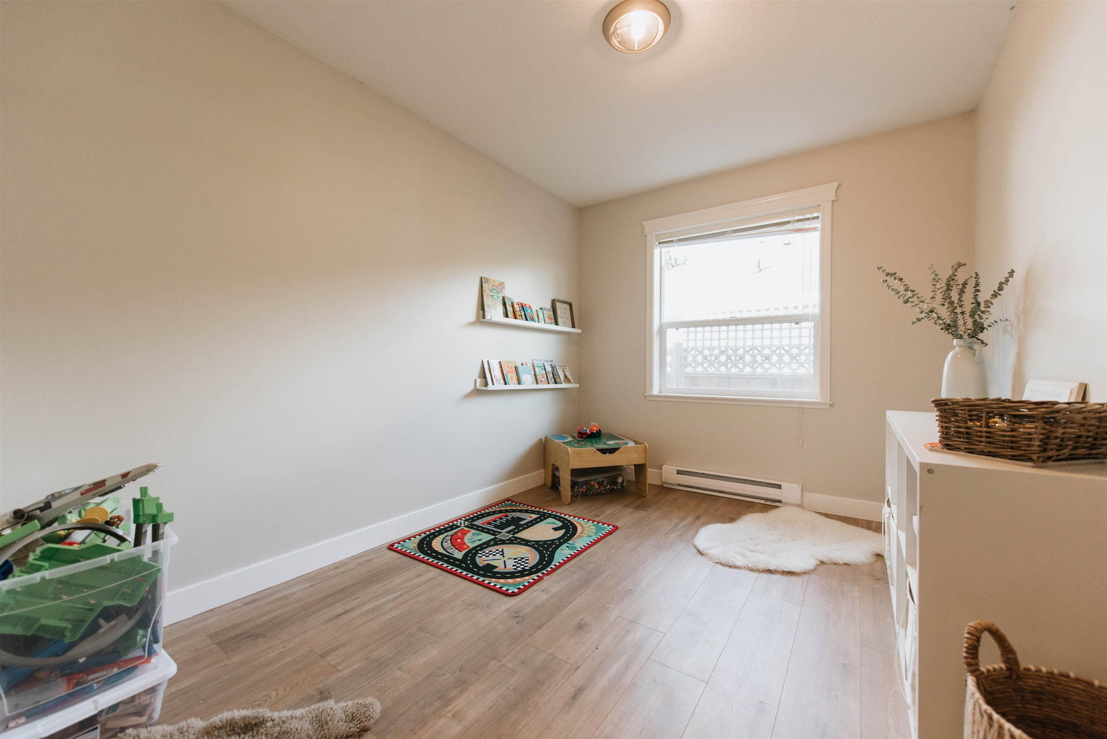 Listing Image 18