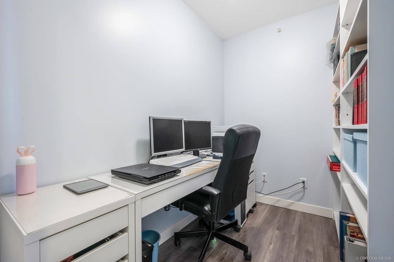 Listing Image 15