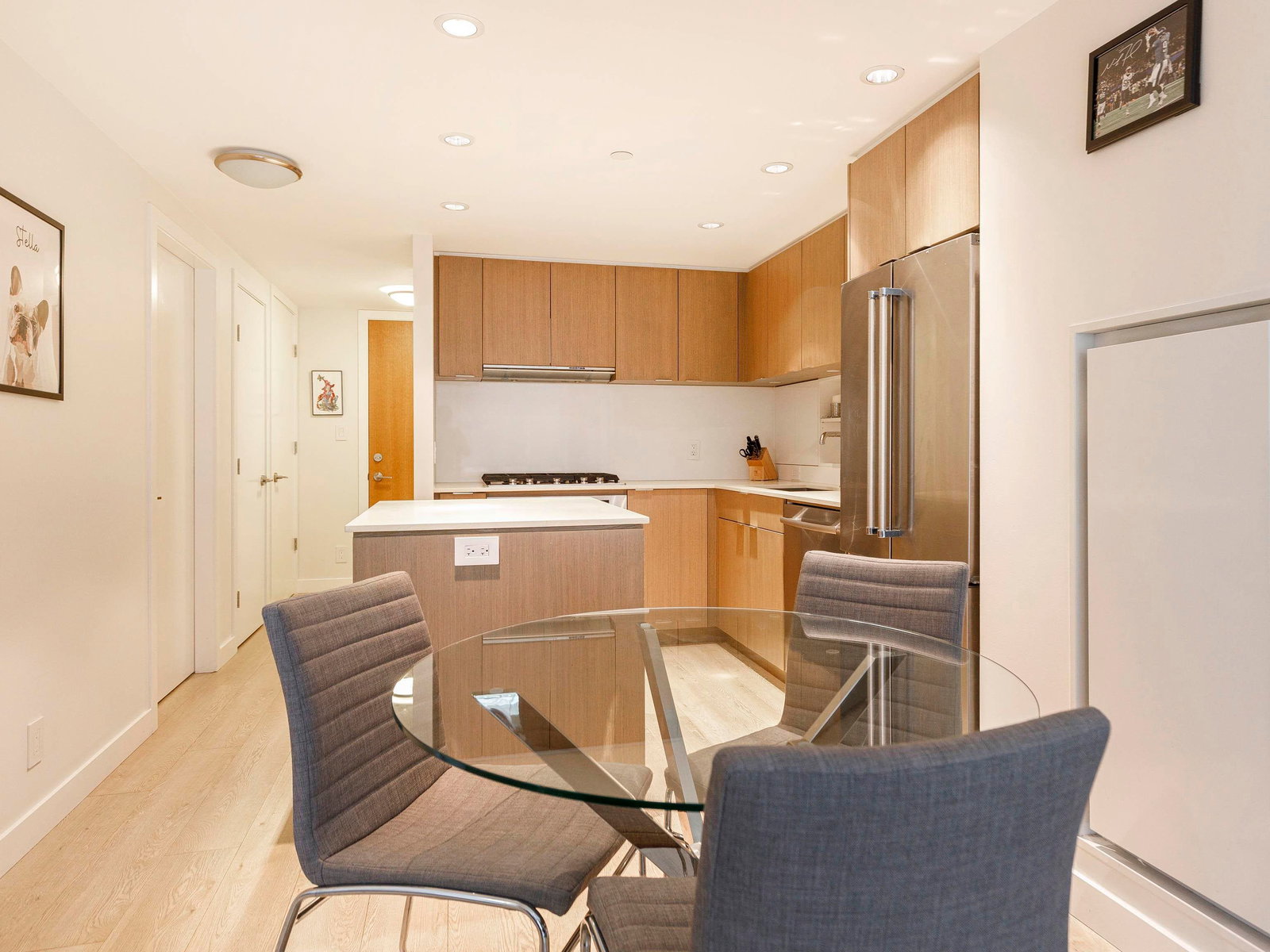Listing Image 9