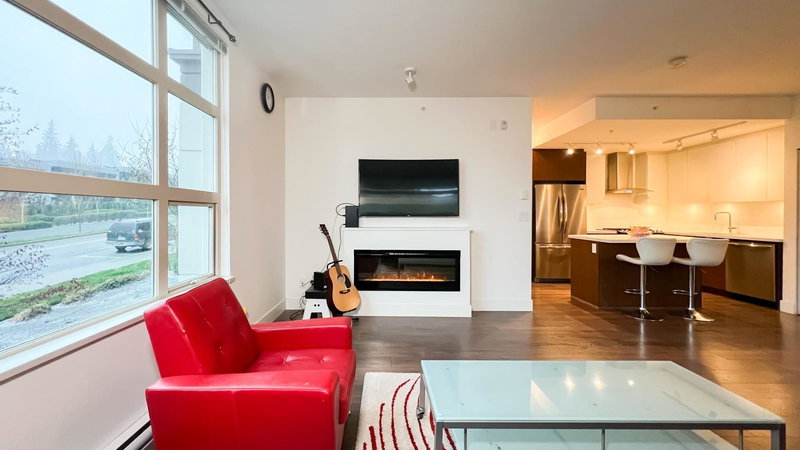 102 - 3602 Aldercrest Drive, North Vancouver, V7G 0A2 | Image 3