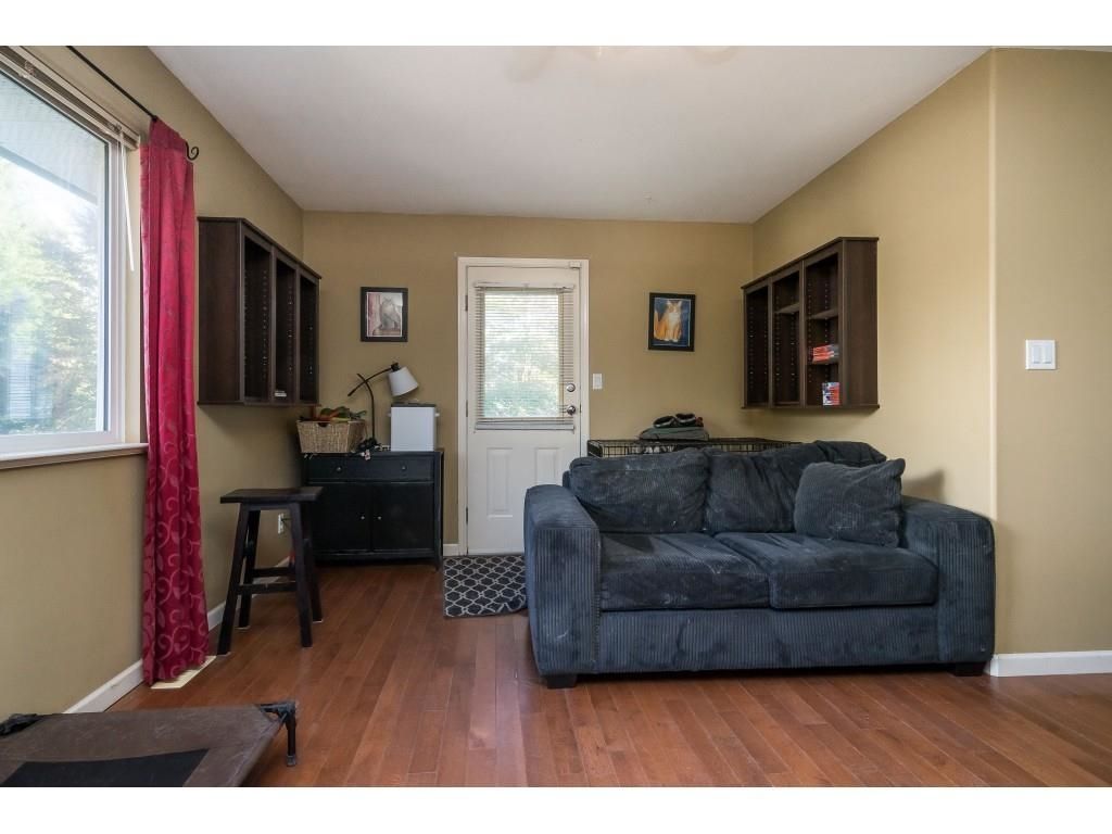 Listing Image 17