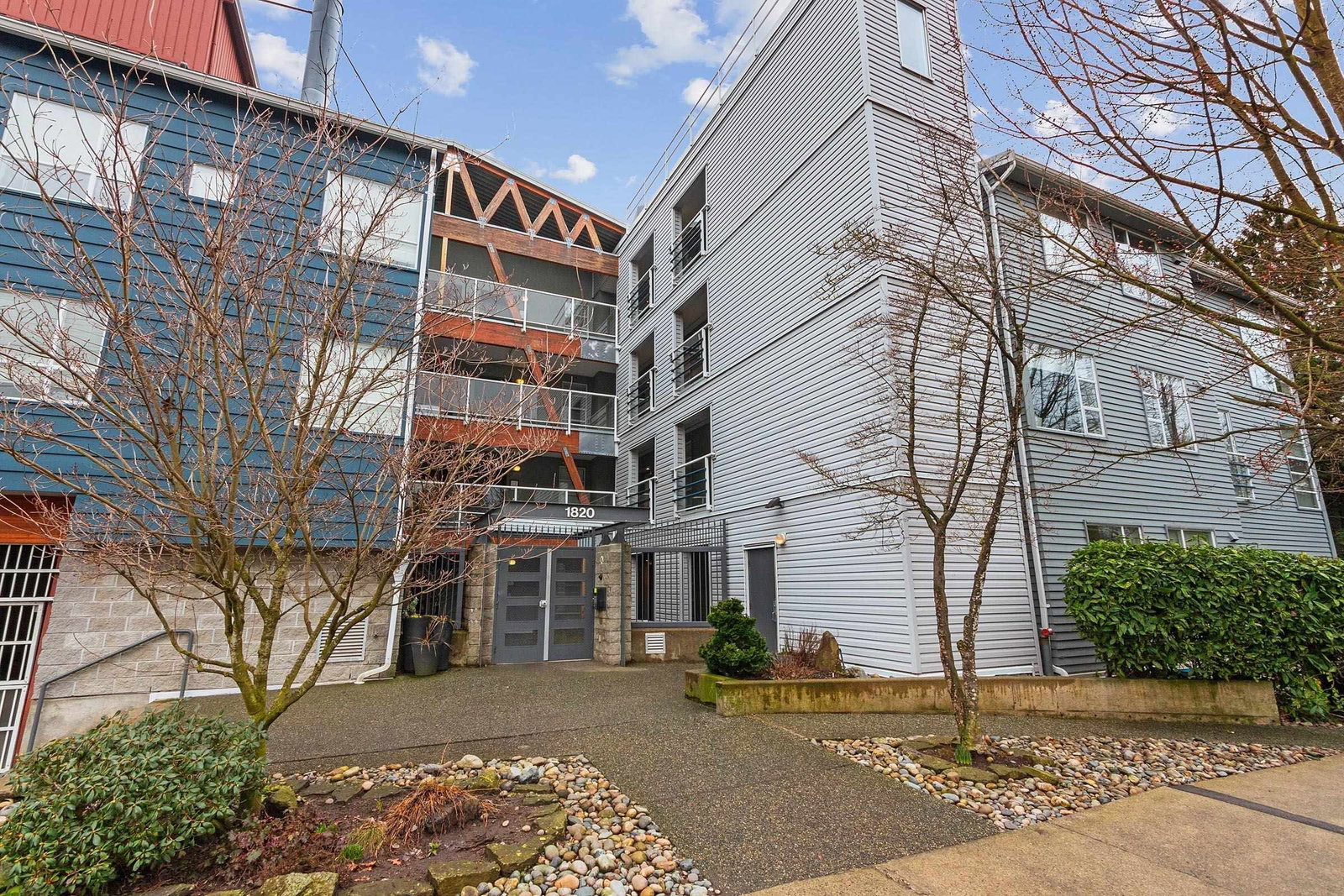 Listing Image 23