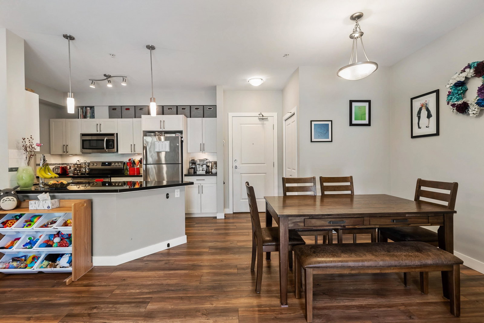 Listing Image 9