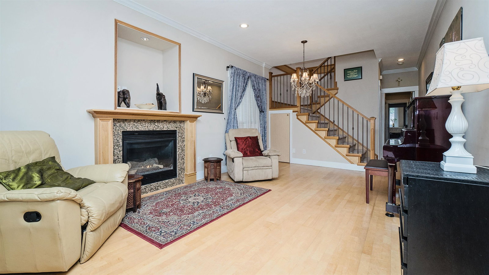 Listing Image 2