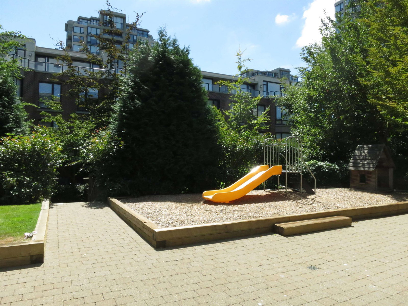 Listing Image 18