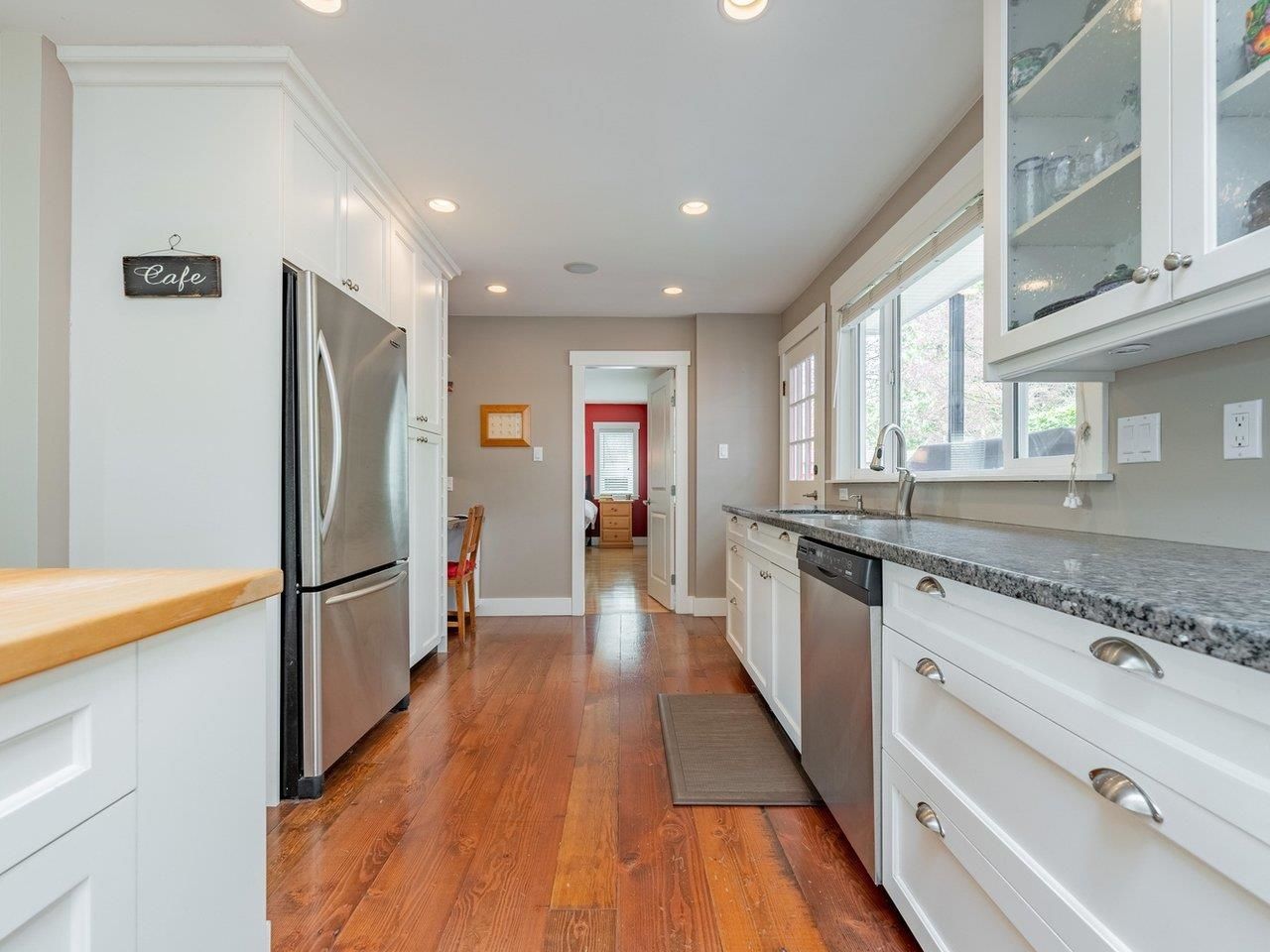 Listing Image 17