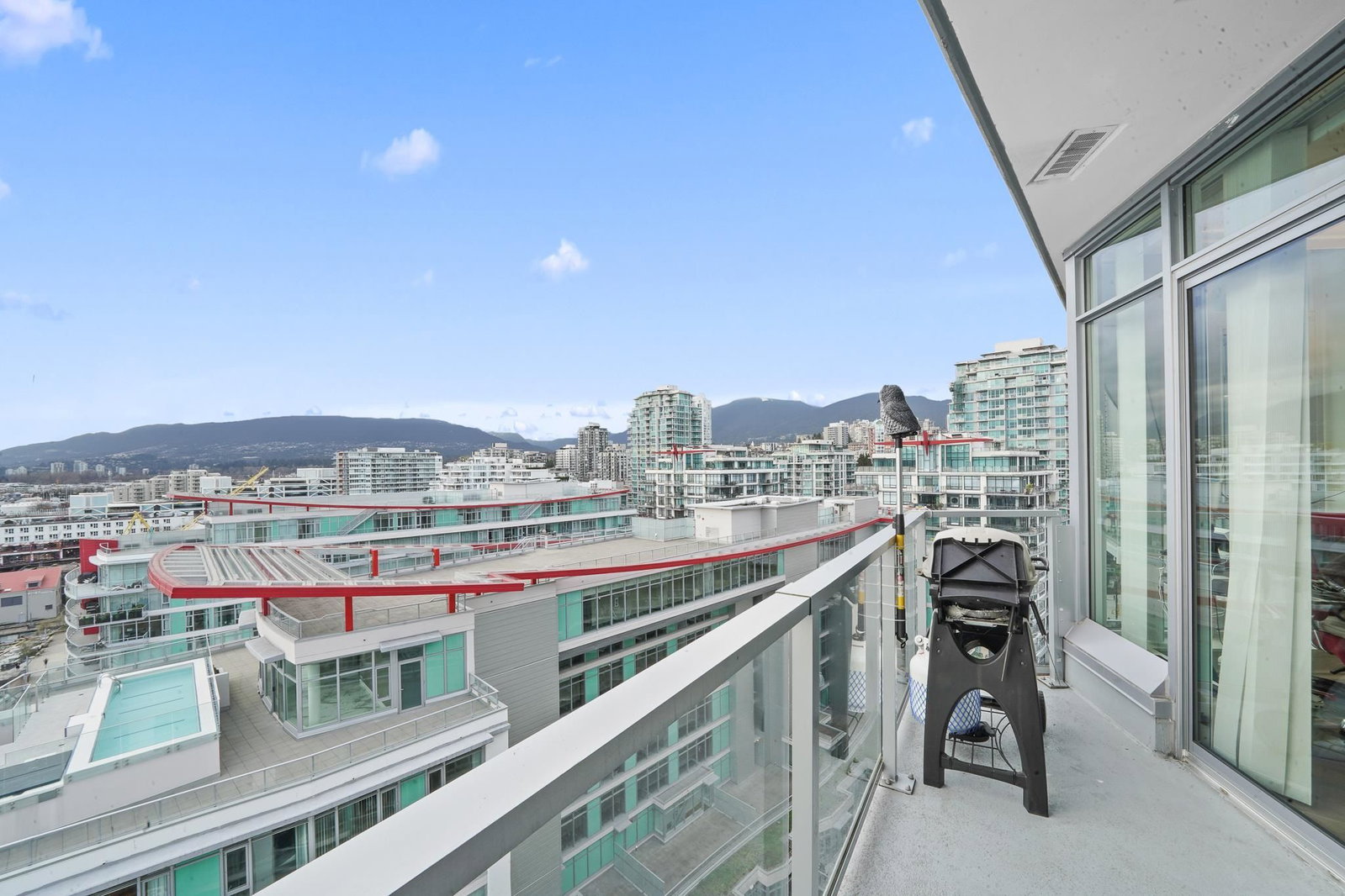 Listing Image 20