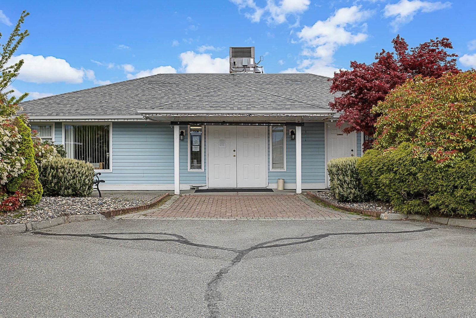 Listing Image 17