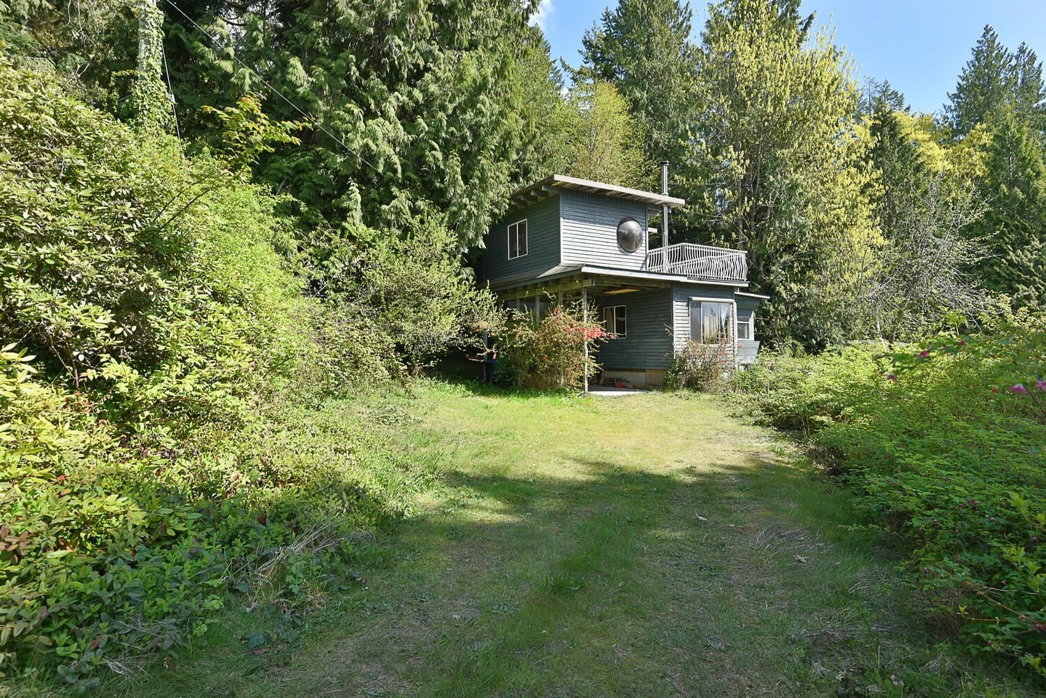 Listing Image 4