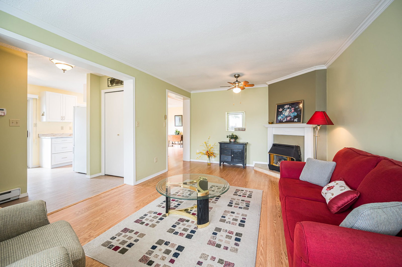 Listing Image 6