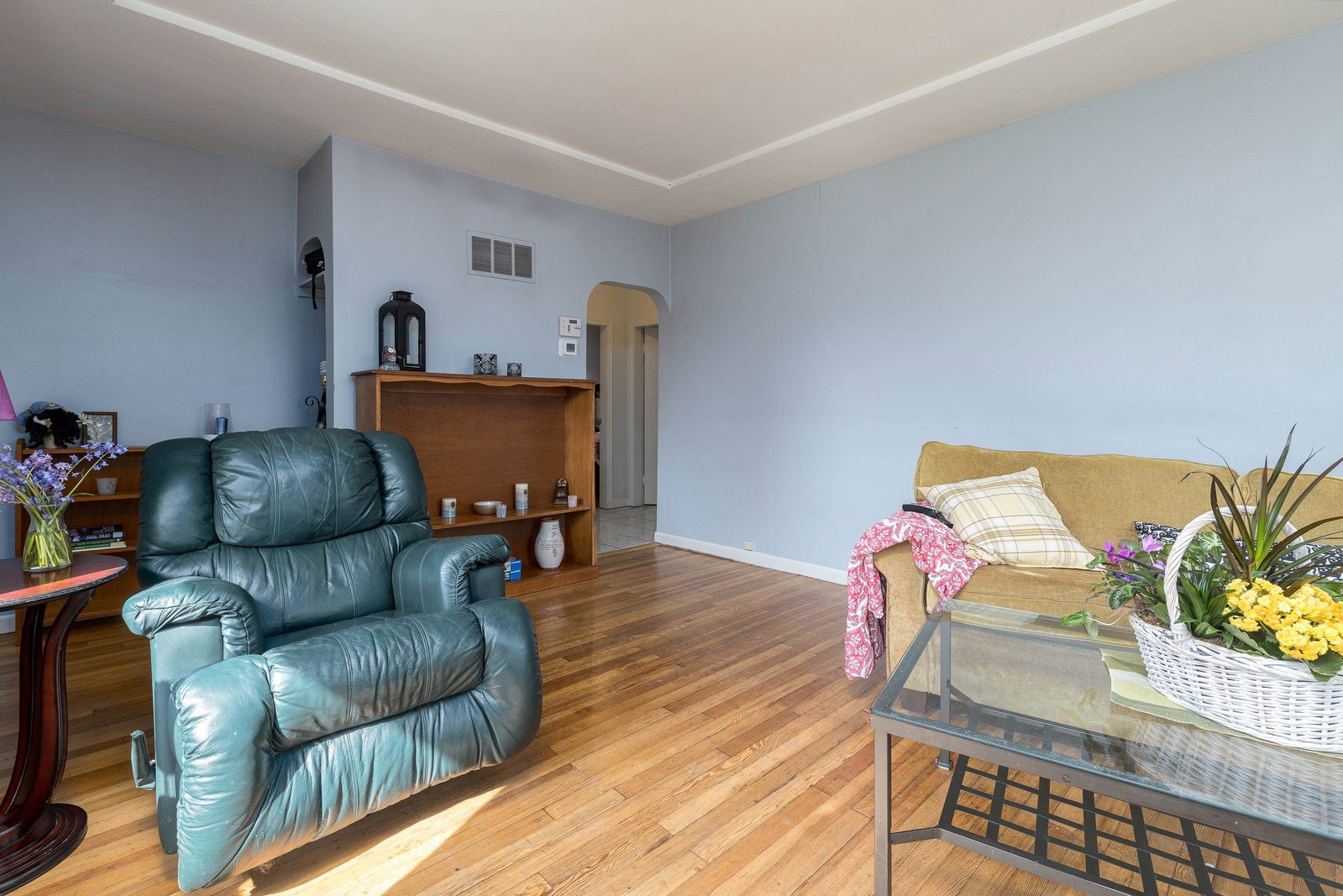 Listing Image 16