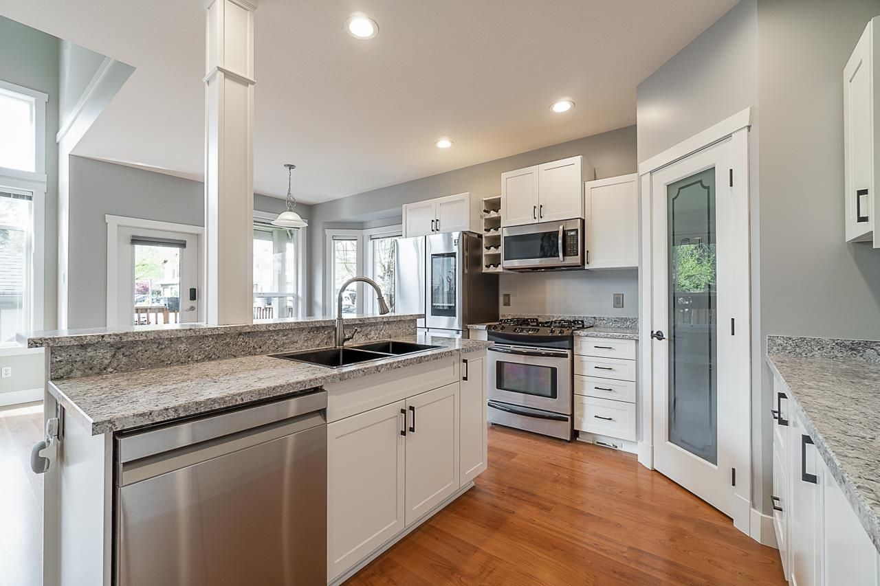 Listing Image 12
