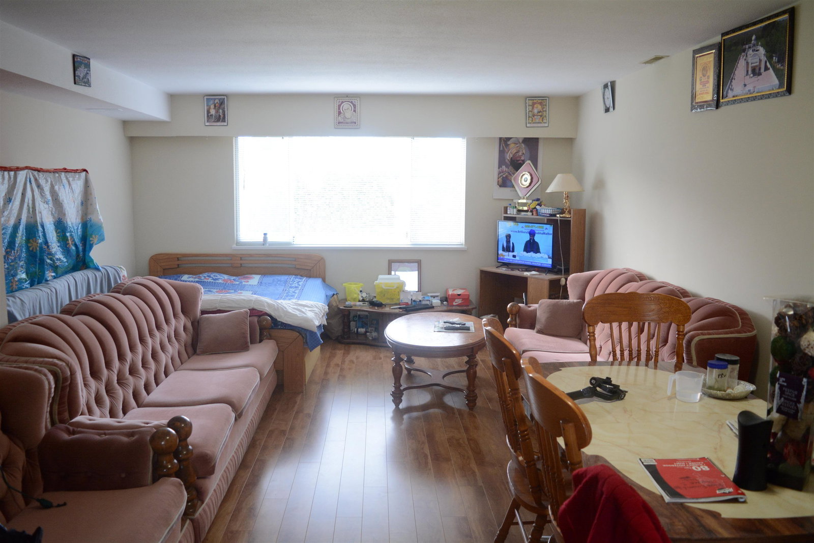 Listing Image 19