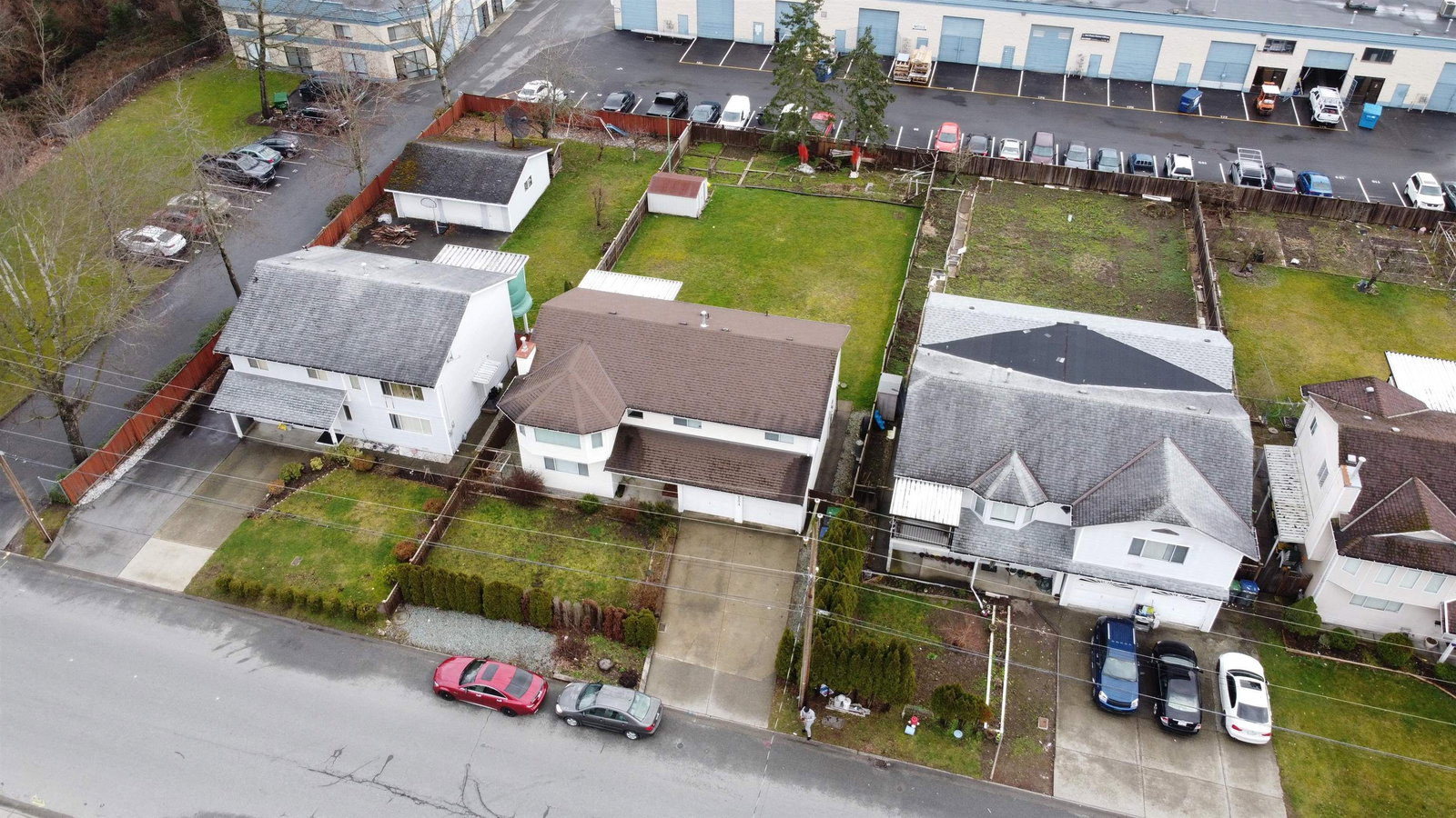 Listing Image 4
