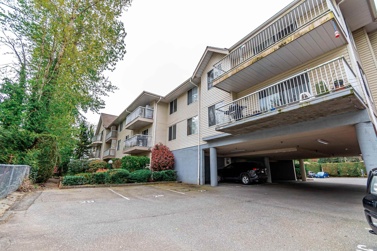 Listing Image 20