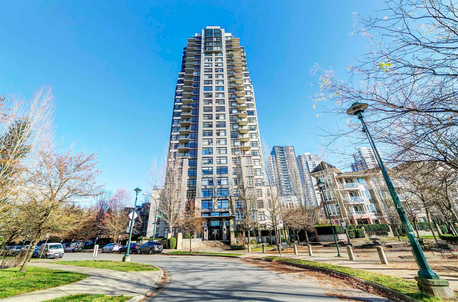 Listing Image 1