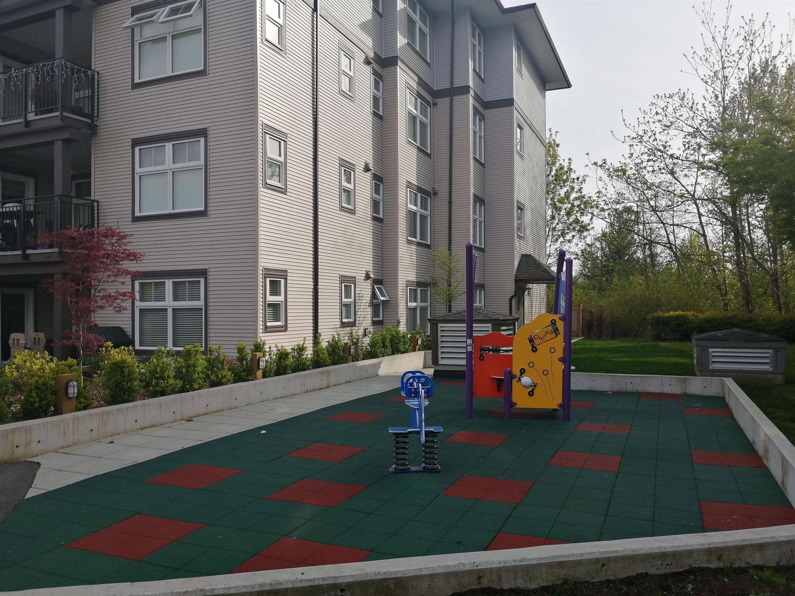 Listing Image 10