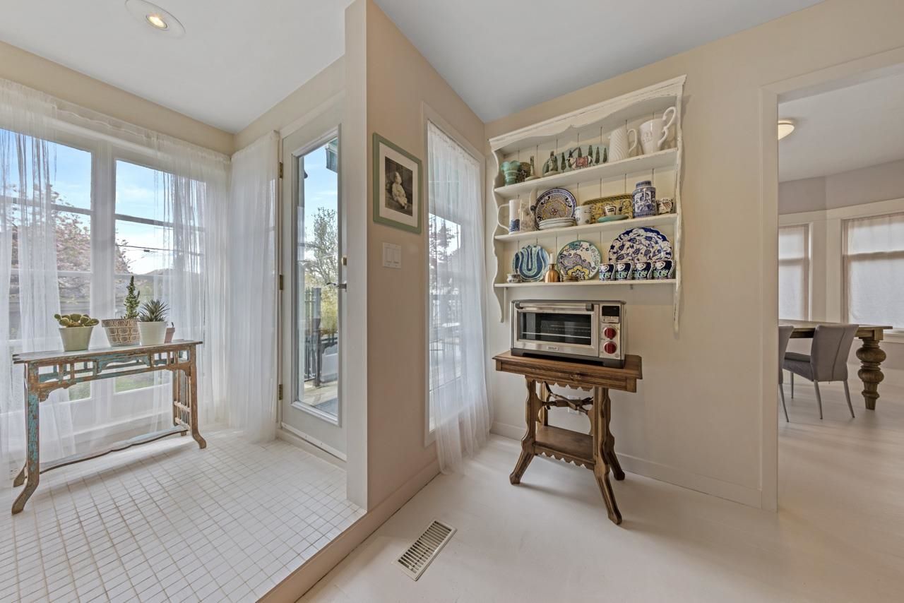 Listing Image 16