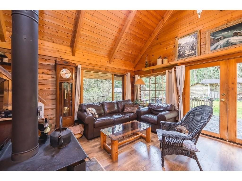 Listing Image 19