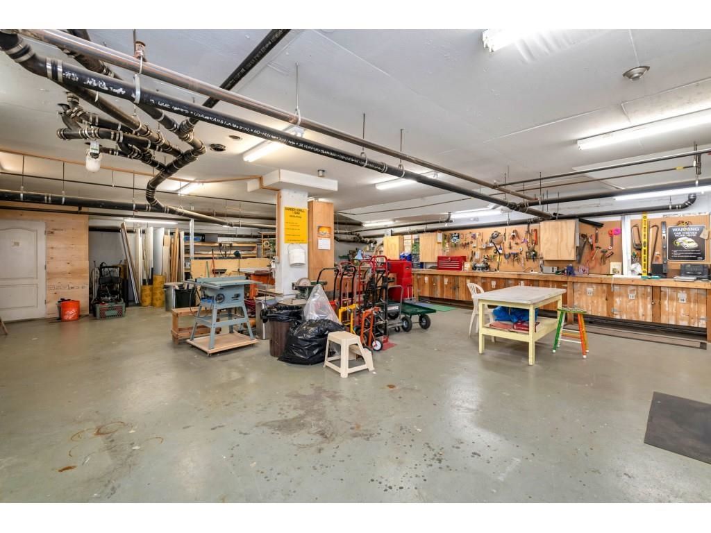 Listing Image 33