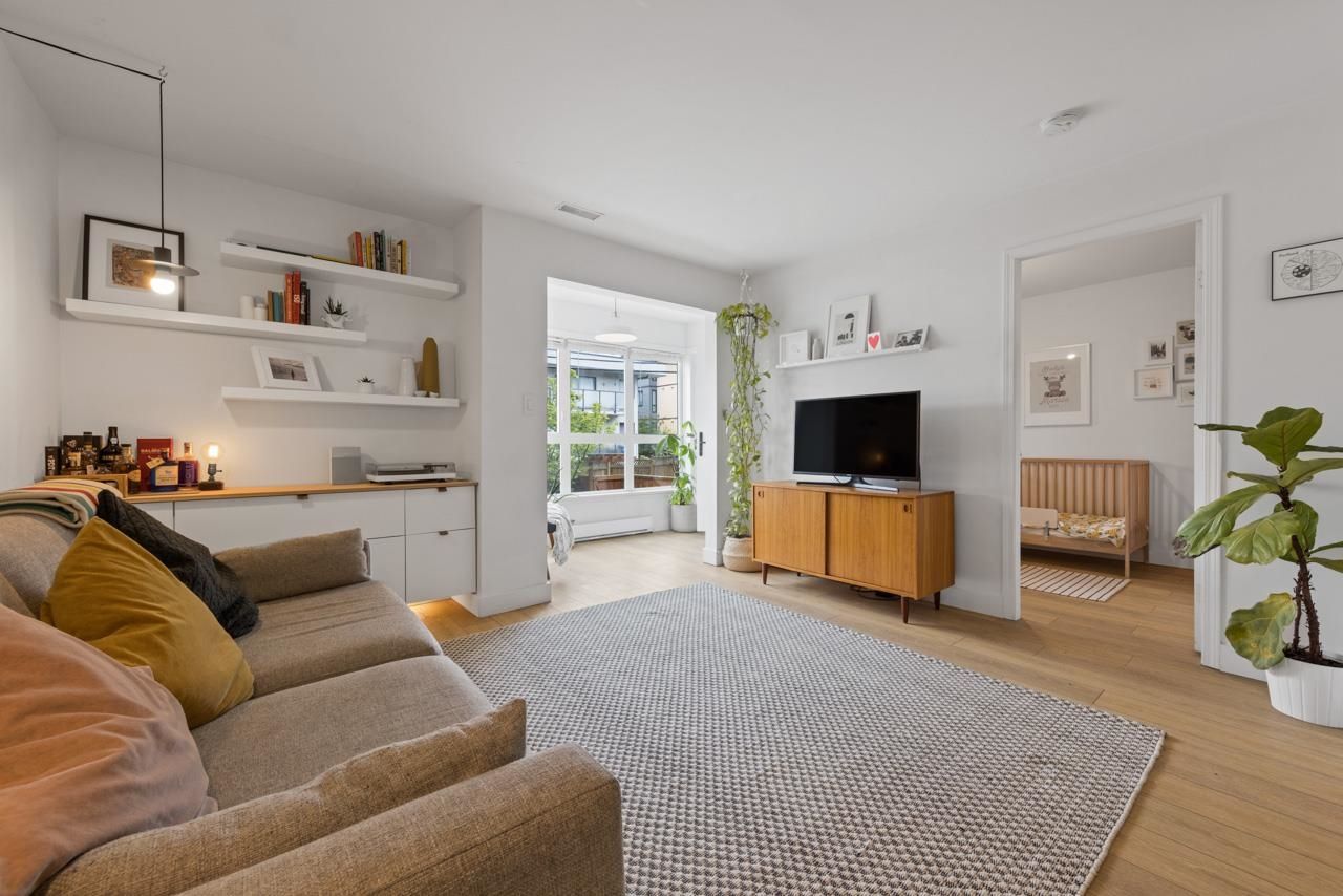 Listing Image 10