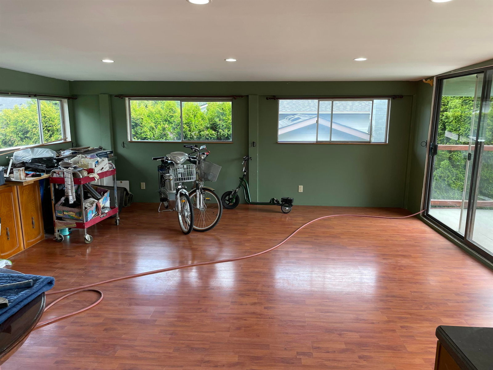 Listing Image 16