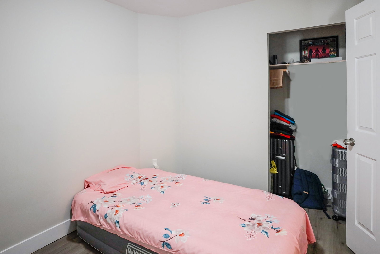 Listing Image 23