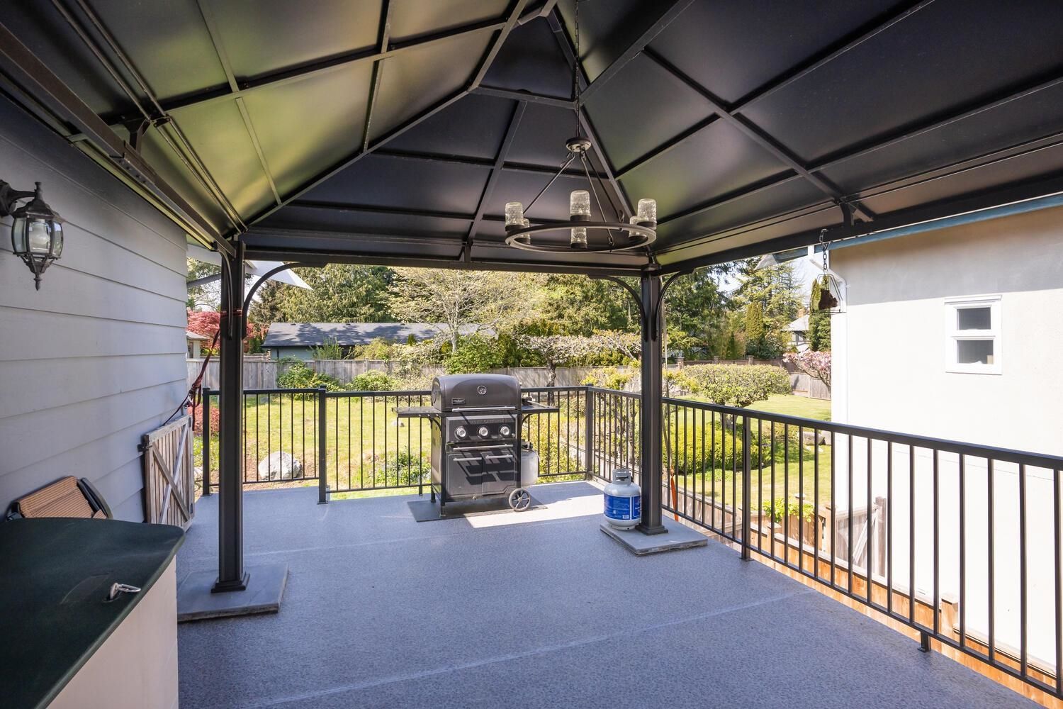 Listing Image 9