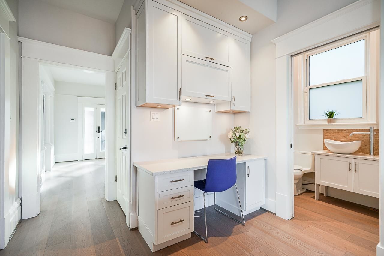 Listing Image 11
