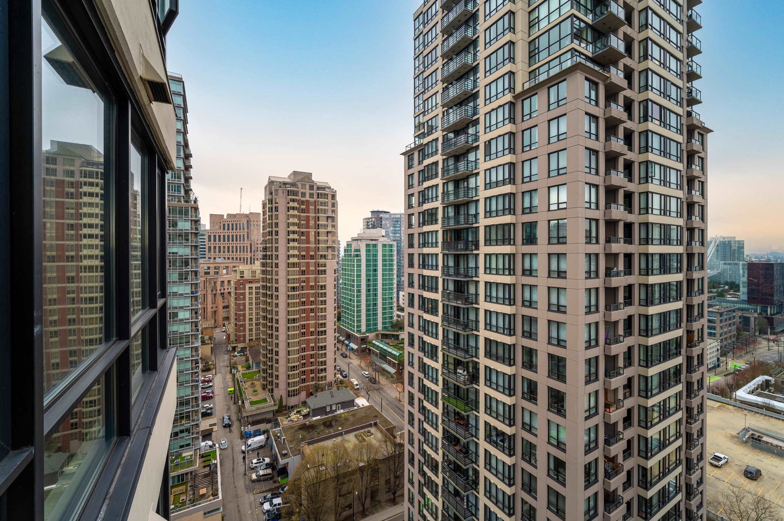 Listing Image 15