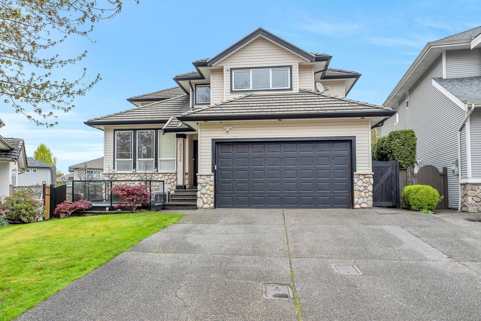 Listing Image 1