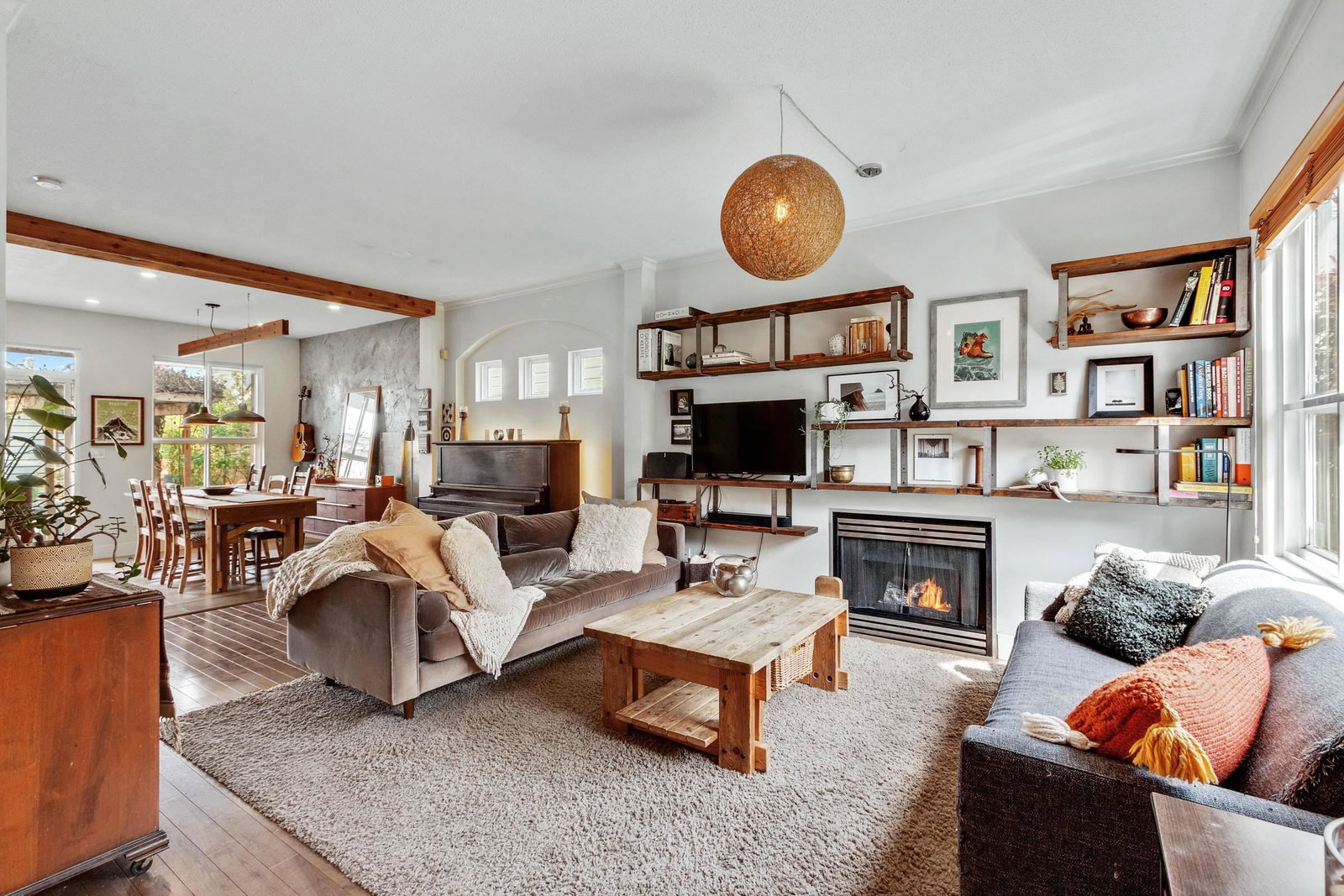 Listing Image 9