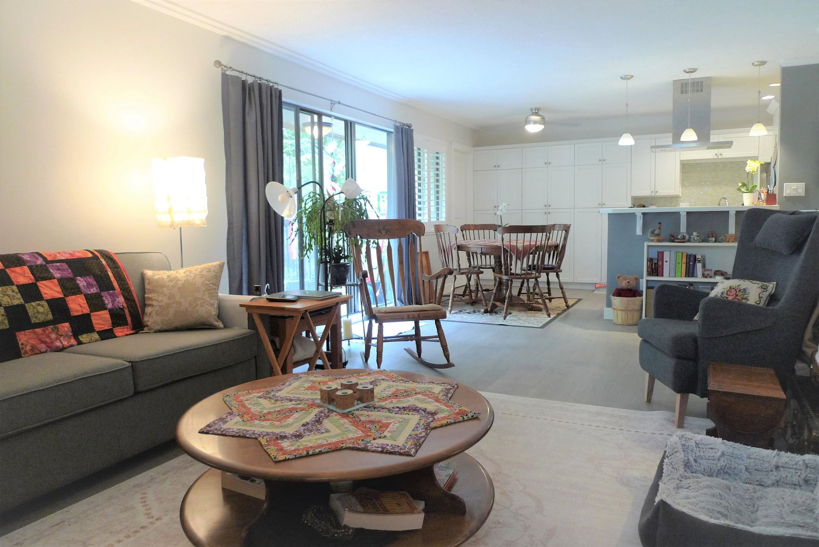 Listing Image 12