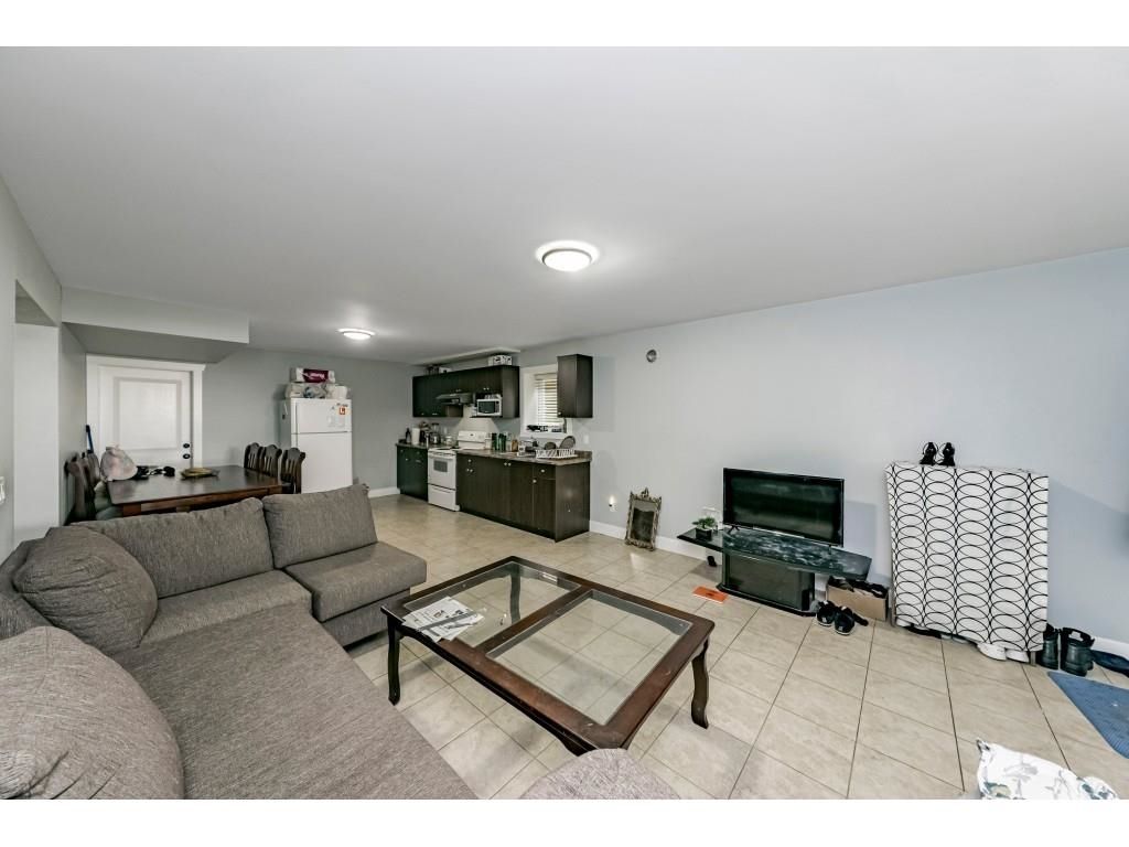 Listing Image 33