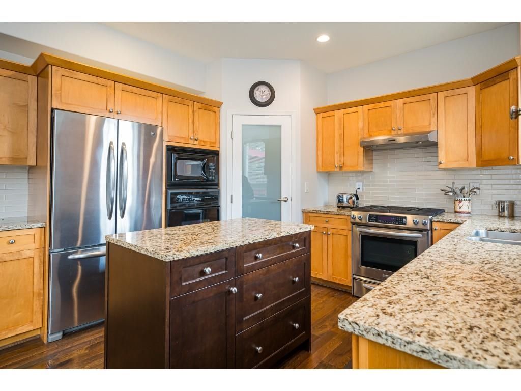 Listing Image 12