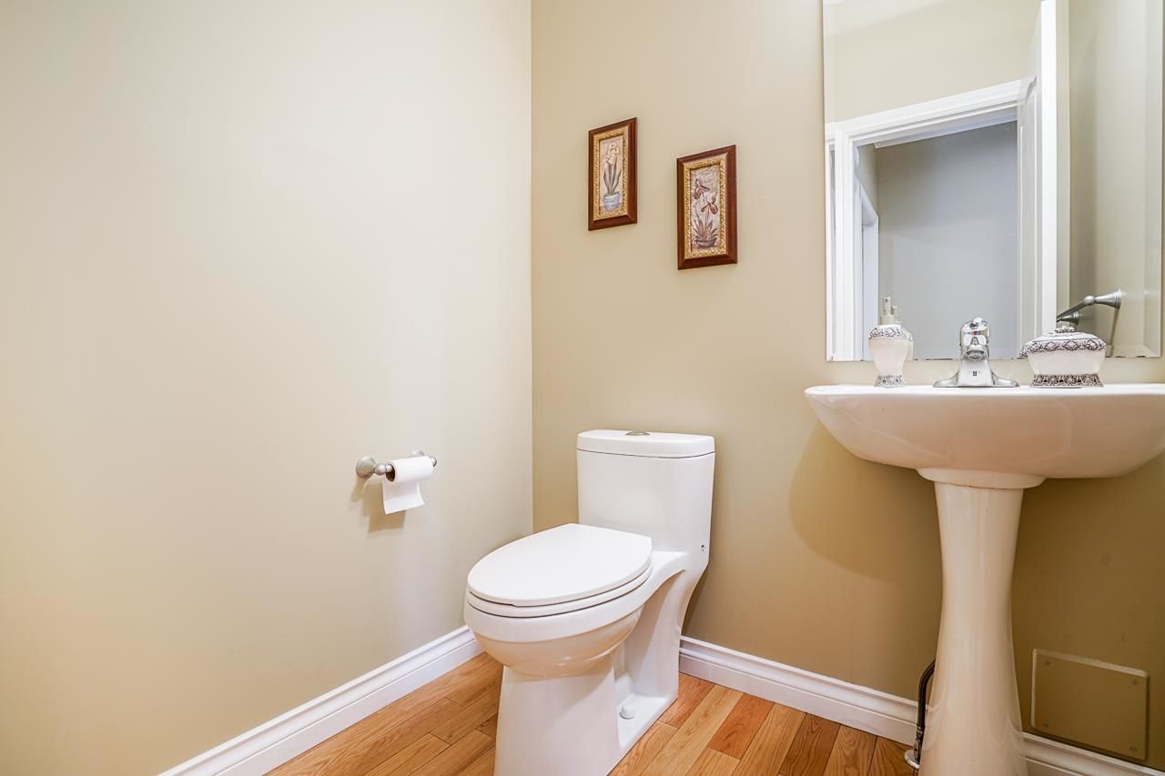 Listing Image 15