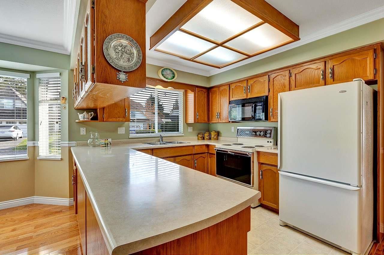 Listing Image 12