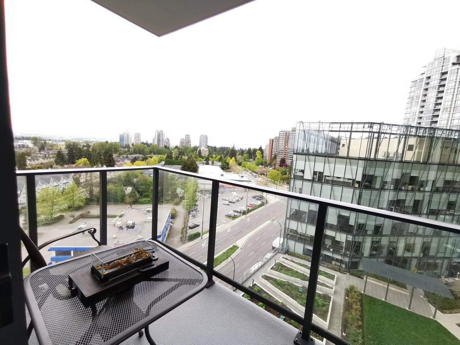 Listing Image 12