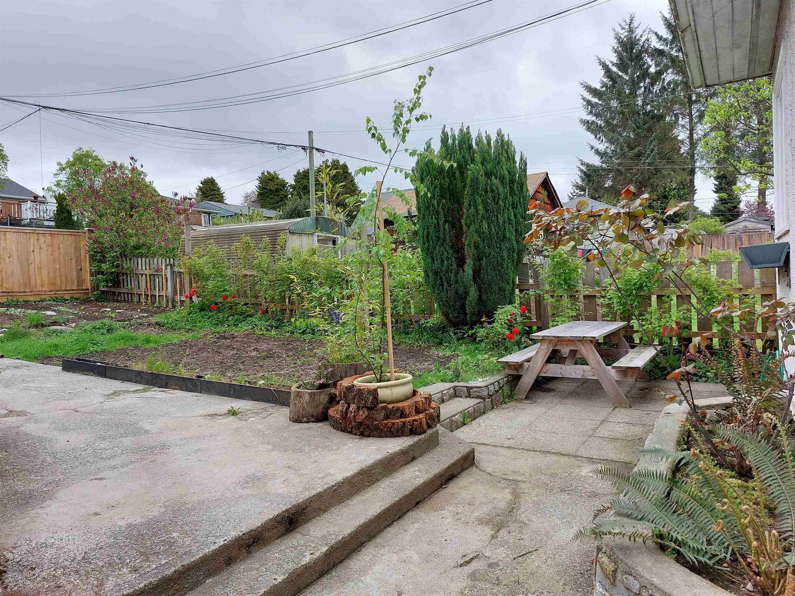 Listing Image 8