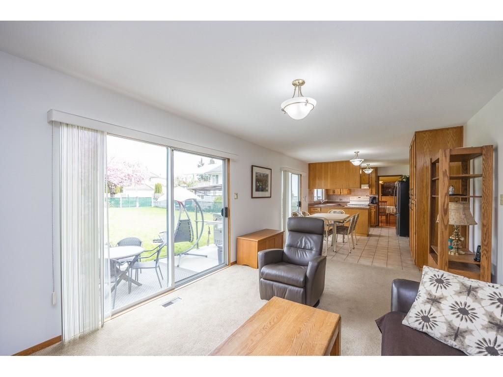 Listing Image 17