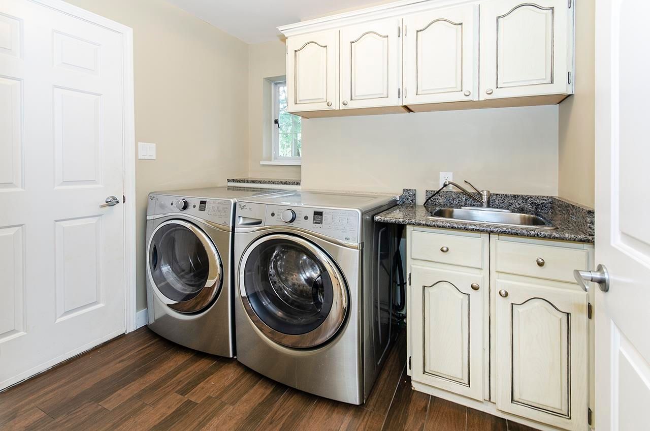 Listing Image 19